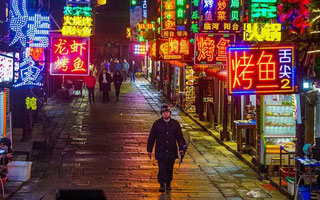 中航門(mén)楣彩：助力夜市地攤屏！